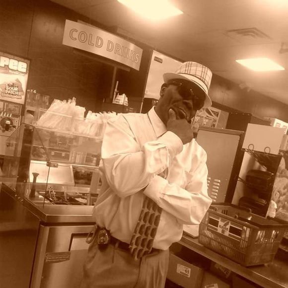 Meet your Posher, Jerome - Picture 1 of 1